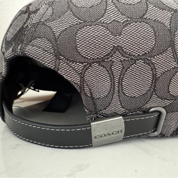 Coach Baseball Caps - Picture 9 of 12